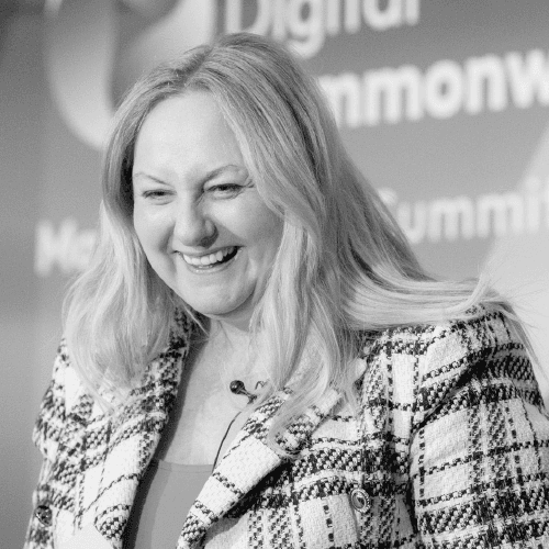 Dr Lisa Cameron